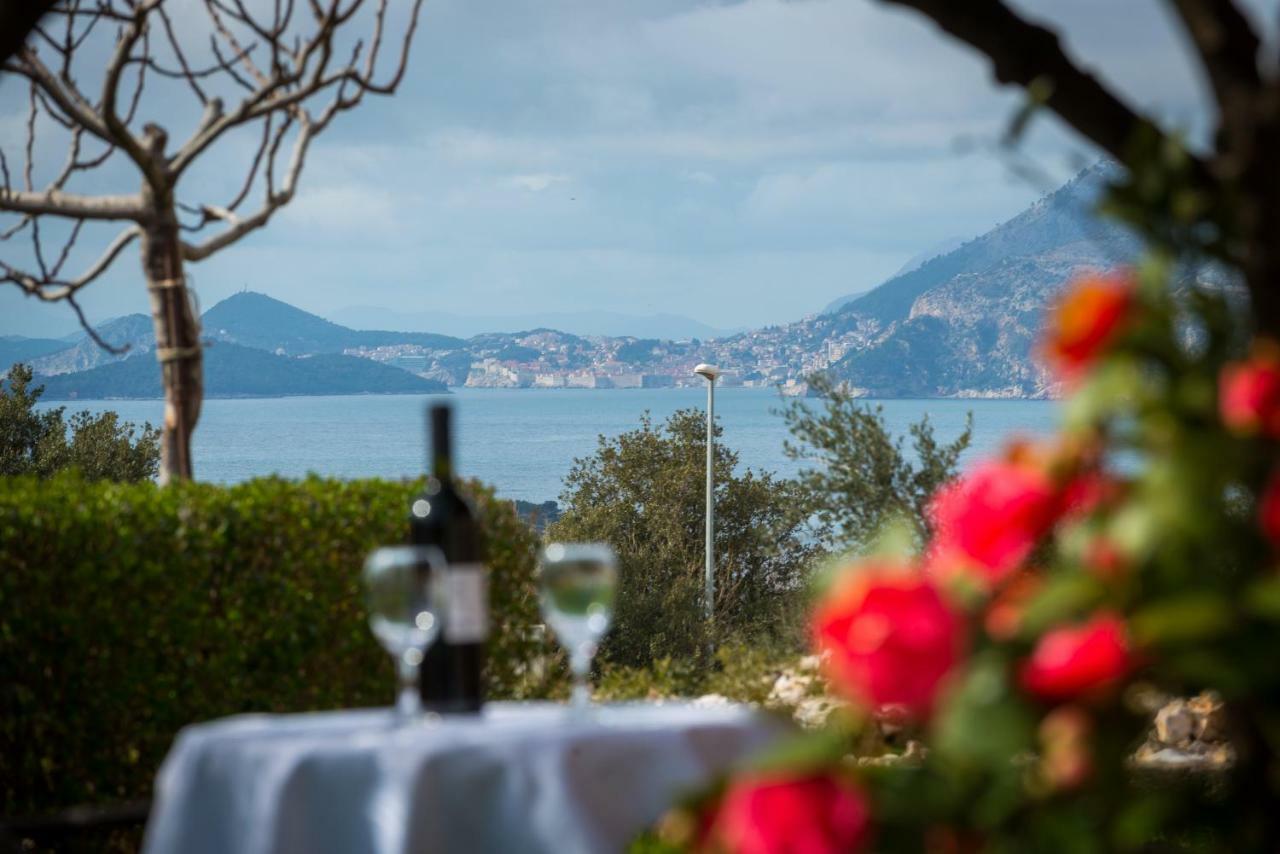 Nika Cavtat
